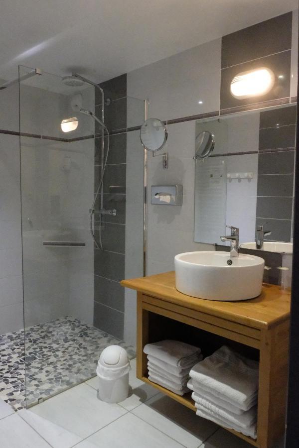 Hotel Le Bilboquet Le Puy-en-Velay Esterno foto