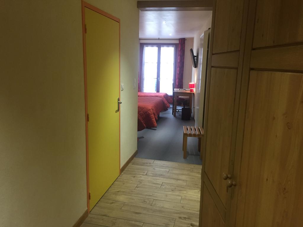 Hotel Le Bilboquet Le Puy-en-Velay Esterno foto