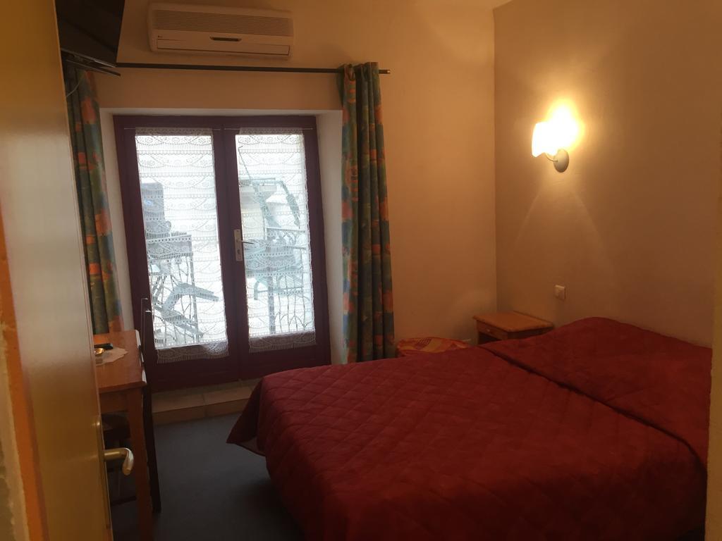 Hotel Le Bilboquet Le Puy-en-Velay Esterno foto